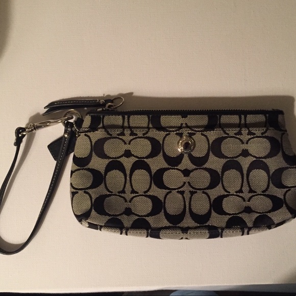 Coach Large Wristlet Black and Grey - Never used! - Picture 2 of 4